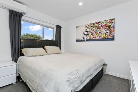 Photo of property in 18 Atkinson Road, Titirangi, Auckland, 0604