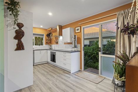 Photo of property in 21a Doncaster Drive, Papamoa Beach, Papamoa, 3118