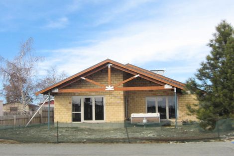 Photo of property in 185 Mackenzie Drive, Twizel, 7901