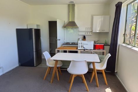 Photo of property in 52 The Track, Plimmerton, Porirua, 5026