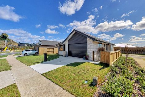 Photo of property in 5 Awataha Crescent, Pyes Pa, Tauranga, 3110