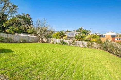 Photo of property in 16 St James Avenue, Helensville, 0800