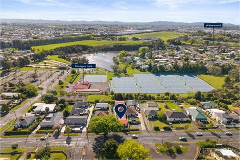 Photo of property in 94 Forest Lake Road, Forest Lake, Hamilton, 3200