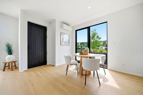 Photo of property in 15 Nerita Place, Long Bay, 0630