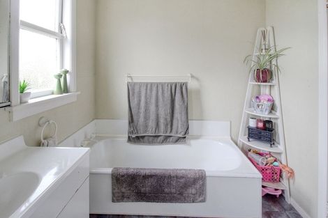 Photo of property in 1022 Tremaine Avenue, Roslyn, Palmerston North, 4414