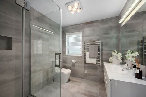 Photo of property in 18 Parkview Drive, Gulf Harbour, Whangaparaoa, 0930