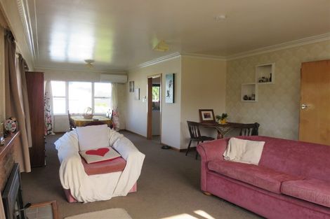 Photo of property in 30 Sea View Road, Baylys Beach, Dargaville, 0377