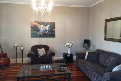 Photo of property in 81 Bay Street, Red Beach, 0932