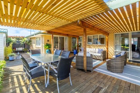 Photo of property in 20 Philip Street, Carterton, 5713