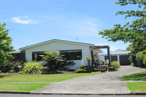 Photo of property in 41 Taihiki Road, Clarks Beach, 2122