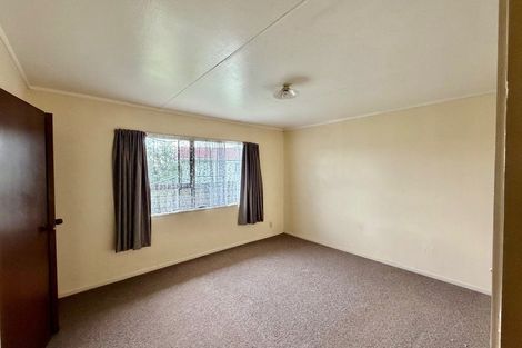 Photo of property in 2/319 Roscommon Road, Clendon Park, Auckland, 2103