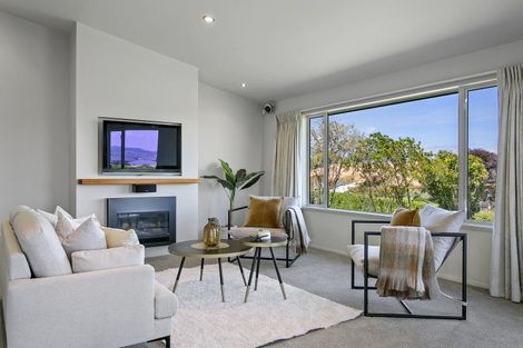 Photo of property in 19 Magnolia Rise, Waipahihi, Taupo, 3330