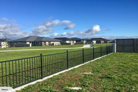 Photo of property in 46 Te Kio Crescent, Papamoa Beach, Papamoa, 3118