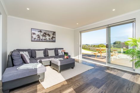 Photo of property in 26 Northcoast Place, Mangawhai Heads, Mangawhai, 0505