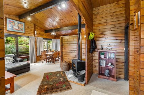 Photo of property in 124 West Harbour Drive, West Harbour, Auckland, 0618