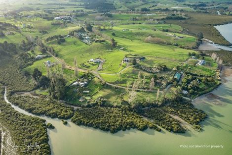 Photo of property in 86 Matakohe Wharf Road, Matakohe, 0593