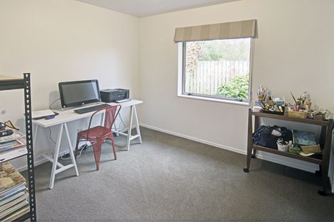 Photo of property in 19 Nash Place, Masterton, 5810
