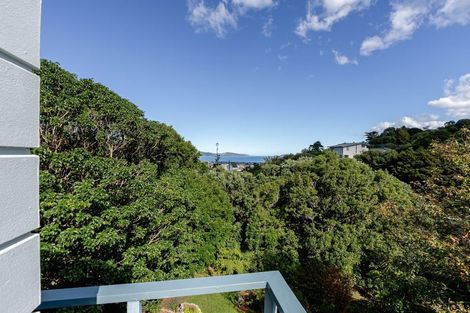 Photo of property in 8 Christina Grove, Normandale, Lower Hutt, 5010