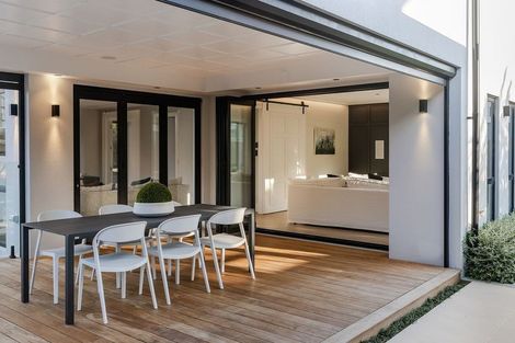 Photo of property in 112 Arran Point Parade, Orewa, 0931