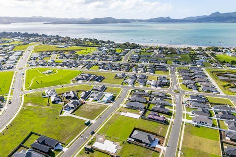 Photo of property in 9 Taurangawaka Road, One Tree Point, 0118