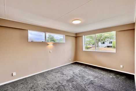 Photo of property in 76 California Drive, Totara Park, Upper Hutt, 5018