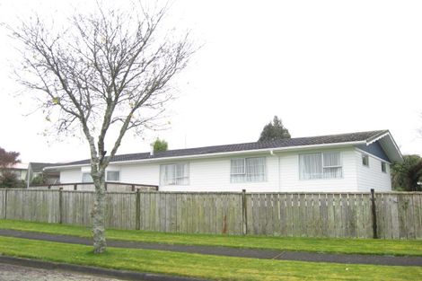 Photo of property in 9 Hickford Place, Okato, 4335