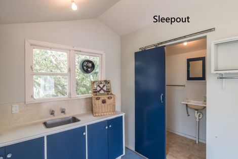 Photo of property in 2 Hemara Street, Waikanae Beach, Waikanae, 5036