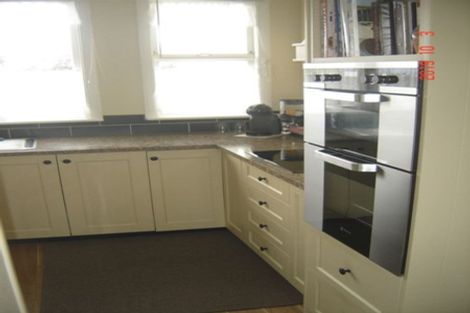 Photo of property in 12 Eaton Street, Waimate, 7924