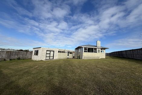 Photo of property in 9 Locket Road, Glenfield, Auckland, 0629