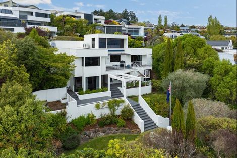 Photo of property in 3 Allom Lane, Cashmere, Christchurch, 8022