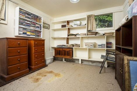 Photo of property in 35 Mcdowell Crescent, Hillcrest, Auckland, 0627