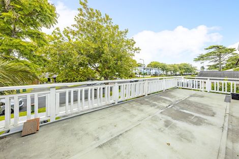Photo of property in 123 Wattle Farm Road, Wattle Downs, Auckland, 2103