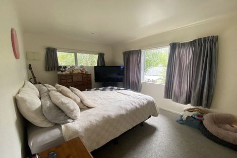 Photo of property in 43 Stapleford Crescent, Browns Bay, Auckland, 0630