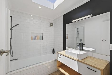 Photo of property in 278 Tukapa Street, Hurdon, New Plymouth, 4310