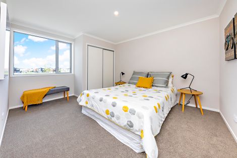 Photo of property in 22 Te Aparangi Road, Papakura, 2110