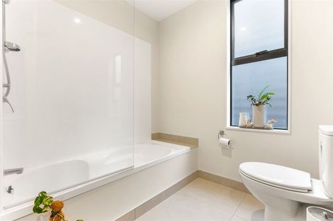 Photo of property in 15 Battalion Drive, Papakura, 2110