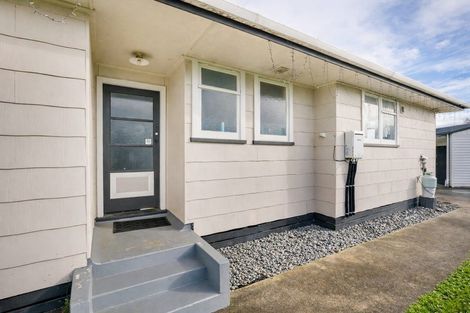 Photo of property in 33 Holland Crescent, Bulls, 4818