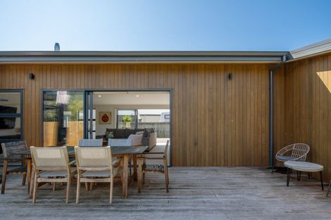 Photo of property in 11b Beach Road, Waikawa, Picton, 7220