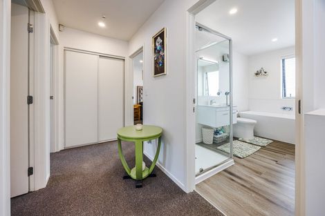 Photo of property in 29 Cessna Crescent, Mangere, Auckland, 2022