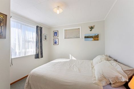 Photo of property in 49 William Street, Waikanae Beach, Waikanae, 5036