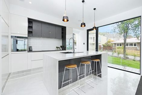 Photo of property in 1 Te Awakura Terrace, Mount Pleasant, Christchurch, 8081