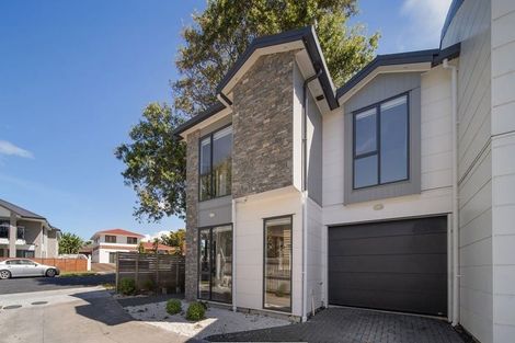 Photo of property in 64 Landscape Road, Papatoetoe, Auckland, 2025