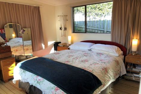 Photo of property in 17a Scott Road, Stanmore Bay, Whangaparaoa, 0932