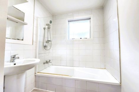 Photo of property in 7 Garton Drive, Massey, Auckland, 0614