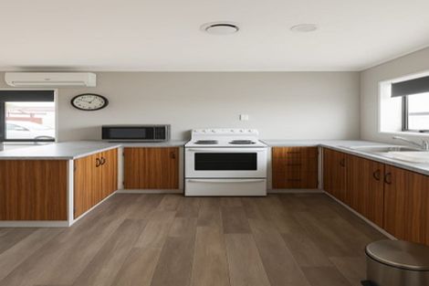 Photo of property in 2/150 Kitchener Road, Pukekohe, 2120