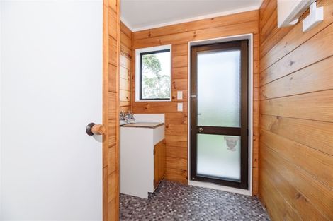 Photo of property in 1/57 Cliff View Drive, Green Bay, Auckland, 0604