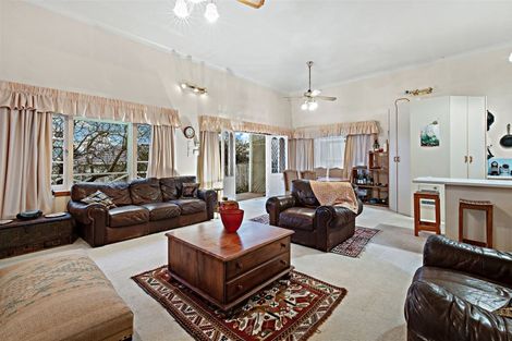 Photo of property in 6 Rembrandt Place, Opaheke, Papakura, 2113