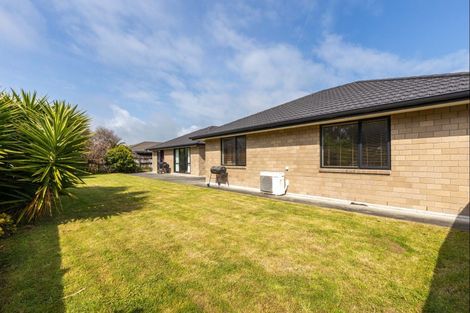 Photo of property in 25c Dolphin Parade, Bell Block, New Plymouth, 4312