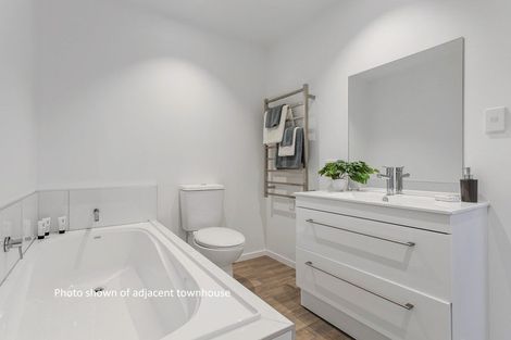 Photo of property in 37d Tawhiri Road, One Tree Hill, Auckland, 1061