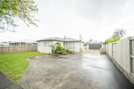Photo of property in 653 Featherston Street, Roslyn, Palmerston North, 4414